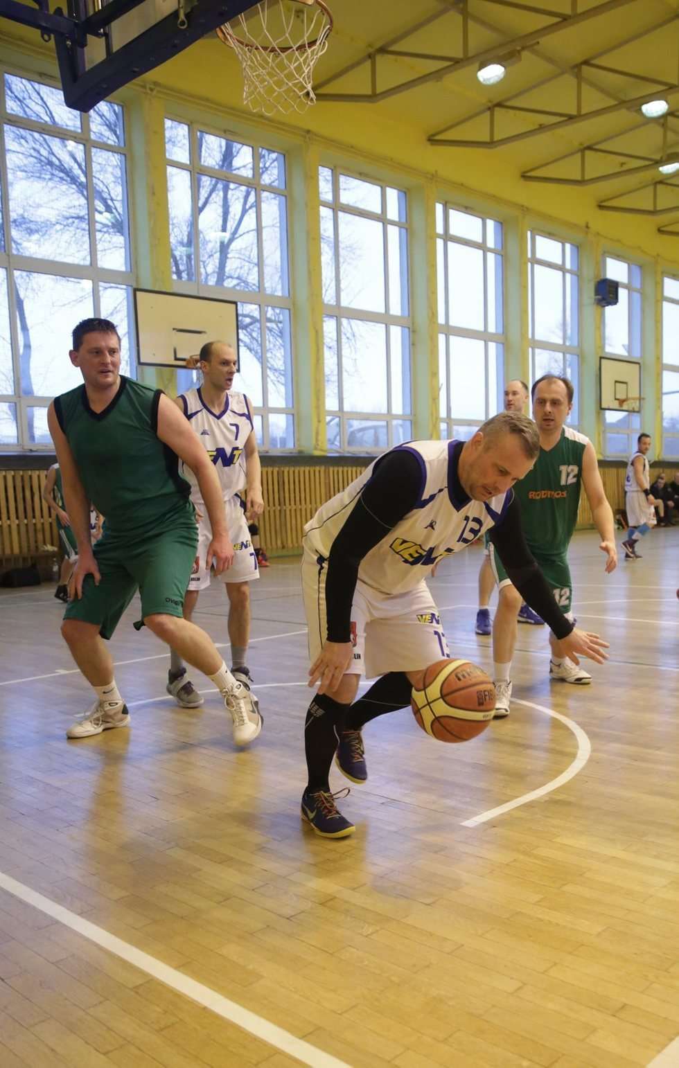  Koszykówka - rozgrywki amatorów (zdjęcie 4) - Autor: Wojciech Nieśpiałowski