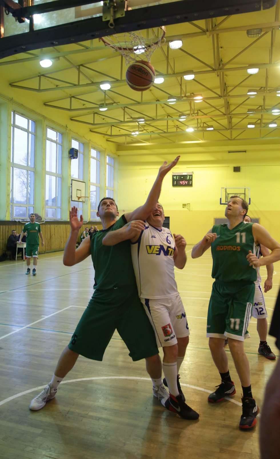  Koszykówka - rozgrywki amatorów (zdjęcie 20) - Autor: Wojciech Nieśpiałowski