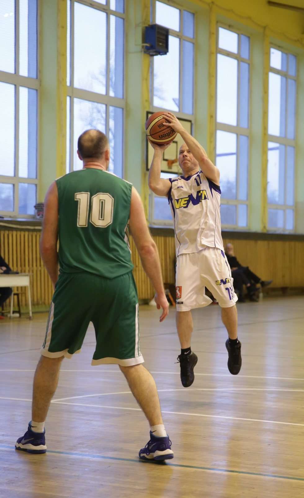  Koszykówka - rozgrywki amatorów (zdjęcie 7) - Autor: Wojciech Nieśpiałowski