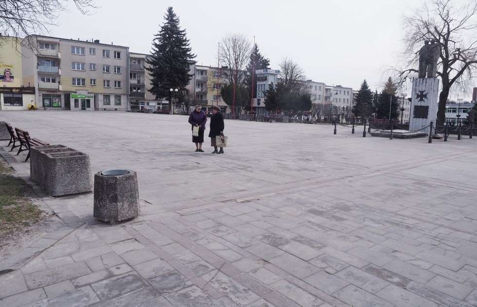  Plac Konstytucji 3 Maja w Świdniku (zdjęcie 4) - Autor: Dorota Awiorko