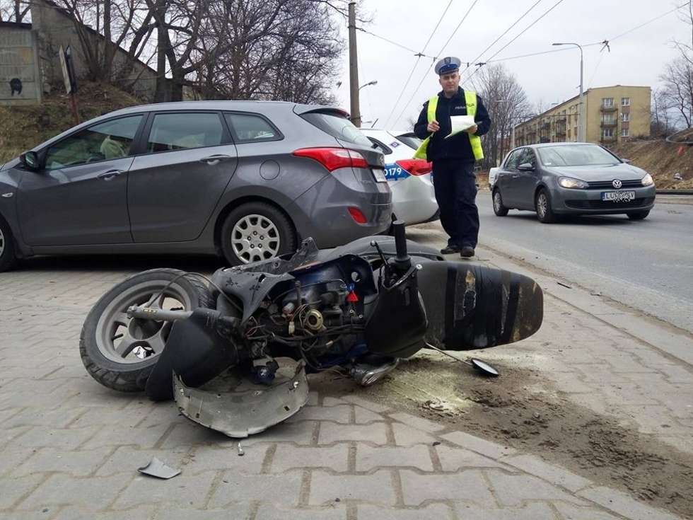  Wypadek na Drodze Męczenników Majdanka w Lublinie (zdjęcie 1) - Autor: Paweł Buczkowski