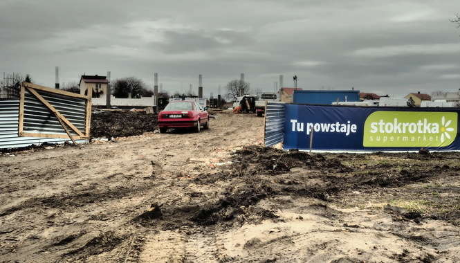Budowa nowego sklepu Stokrotka w Lublinie - Autor: Maciej Kaczanowski
