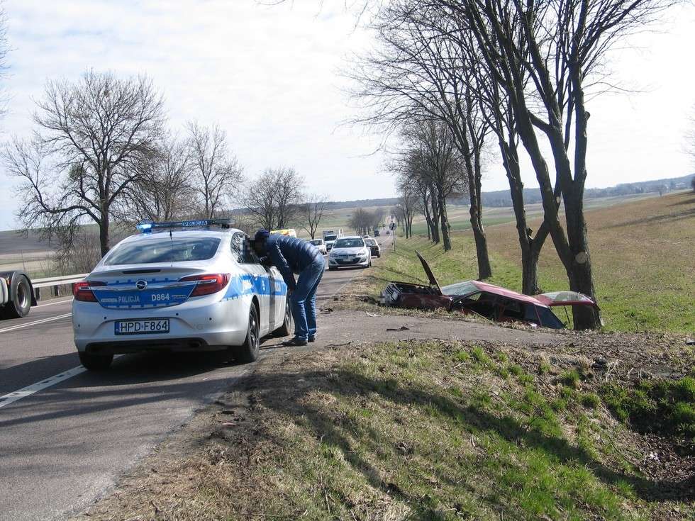  Wypadek w Stołpiu (zdjęcie 8) - Autor: Jacek Barczyński