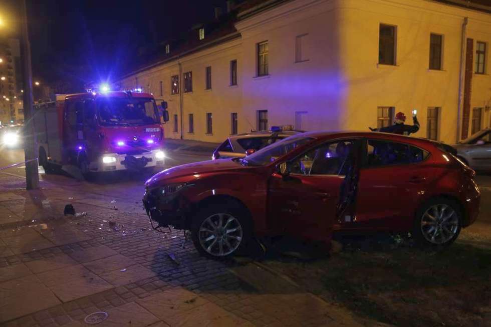  Wypadek na ul. Kołłątaja w Lublinie (zdjęcie 3) - Autor: Paweł Buczkowski