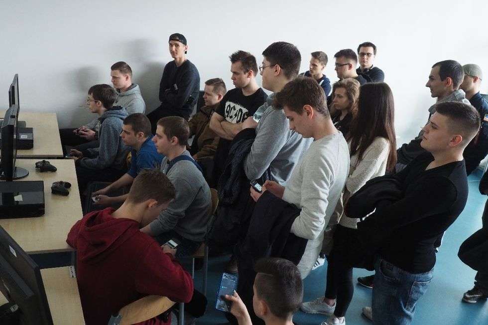  Turniej Gier Komputerowych UMCS Tournament (zdjęcie 14) - Autor: Maciej Kaczanowski