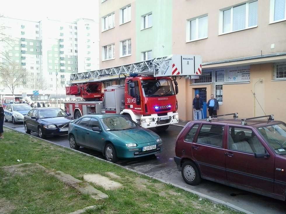  Pożar w bloku przy ul. Koryznowej  - Autor: KM PSP Lublin