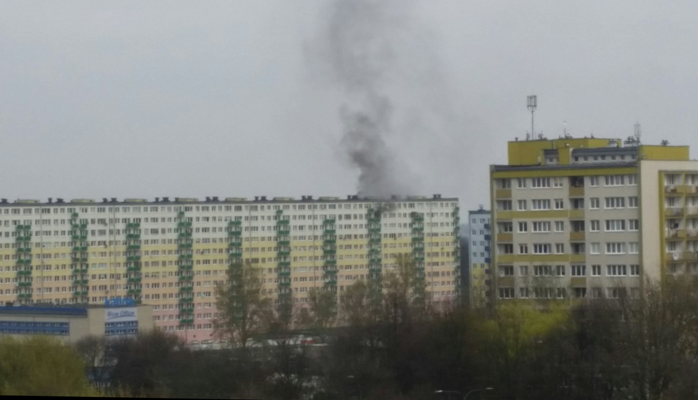  Pożar w bloku przy ul. Koryznowej (zdjęcie 3) - Autor: swhite