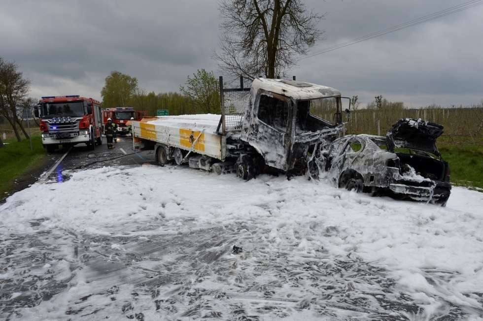  Wypadek w miejscowości Kopina (zdjęcie 5) - Autor: KP PSP Łęczna