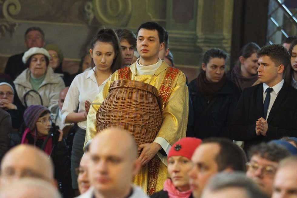  Wielki Czwartek: Msza Krzyżma w Archikatedrze Lubelskiej (zdjęcie 27) - Autor: Maciej Kaczanowski