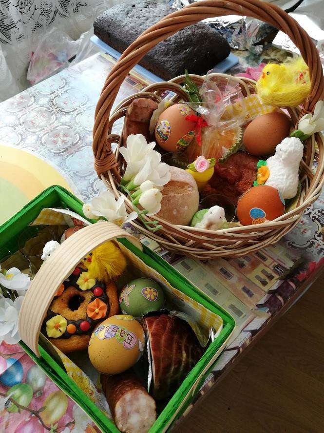 Wielkanocne koszyczki. Zdjęcia internautów