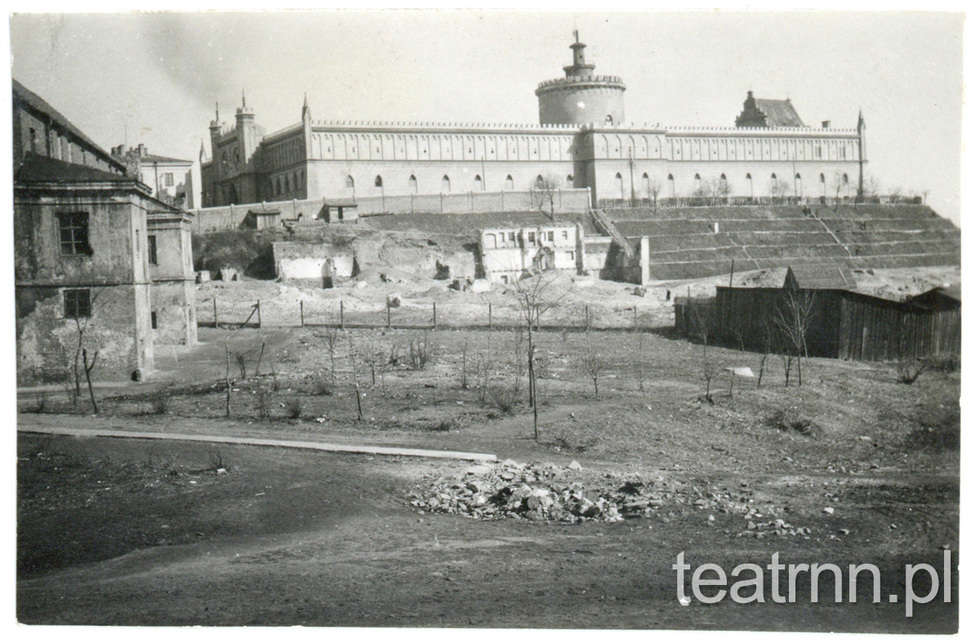  <p>Okolice Zamku Lubelskiego po uprzątnięciu ruin dzielnicy żydowskiej</p>