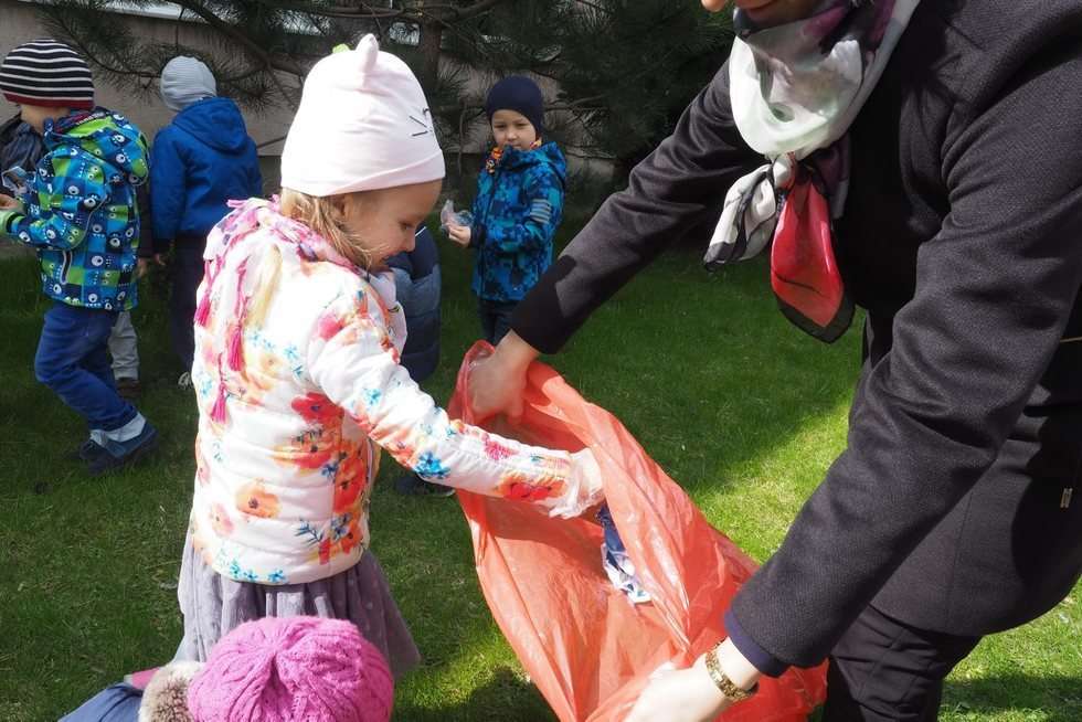  Przedszkole nr 5: Akcja Posprzątajmy Lublin na wiosnę  - Autor: Maciej Kaczanowski