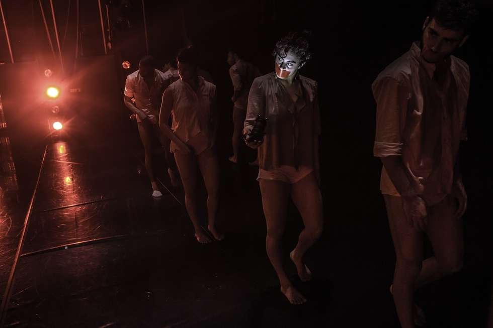  Silne, zawzięte tańczenie (zdjęcie 4) - Autor: Eyal Hirsch/materiały prasowe