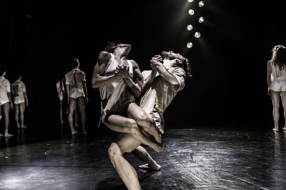  Silne, zawzięte tańczenie (zdjęcie 3) - Autor: Eyal Hirsch/materiały prasowe