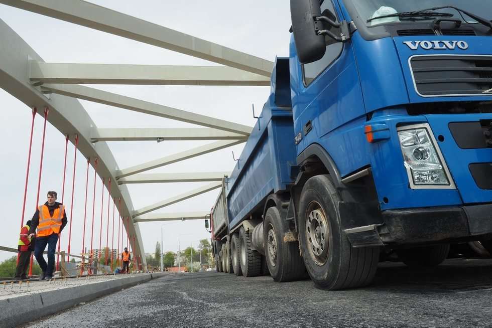  Testy obciążeniowe nowego mostu na Bystrzycy (zdjęcie 17) - Autor: Maciej Kaczanowski