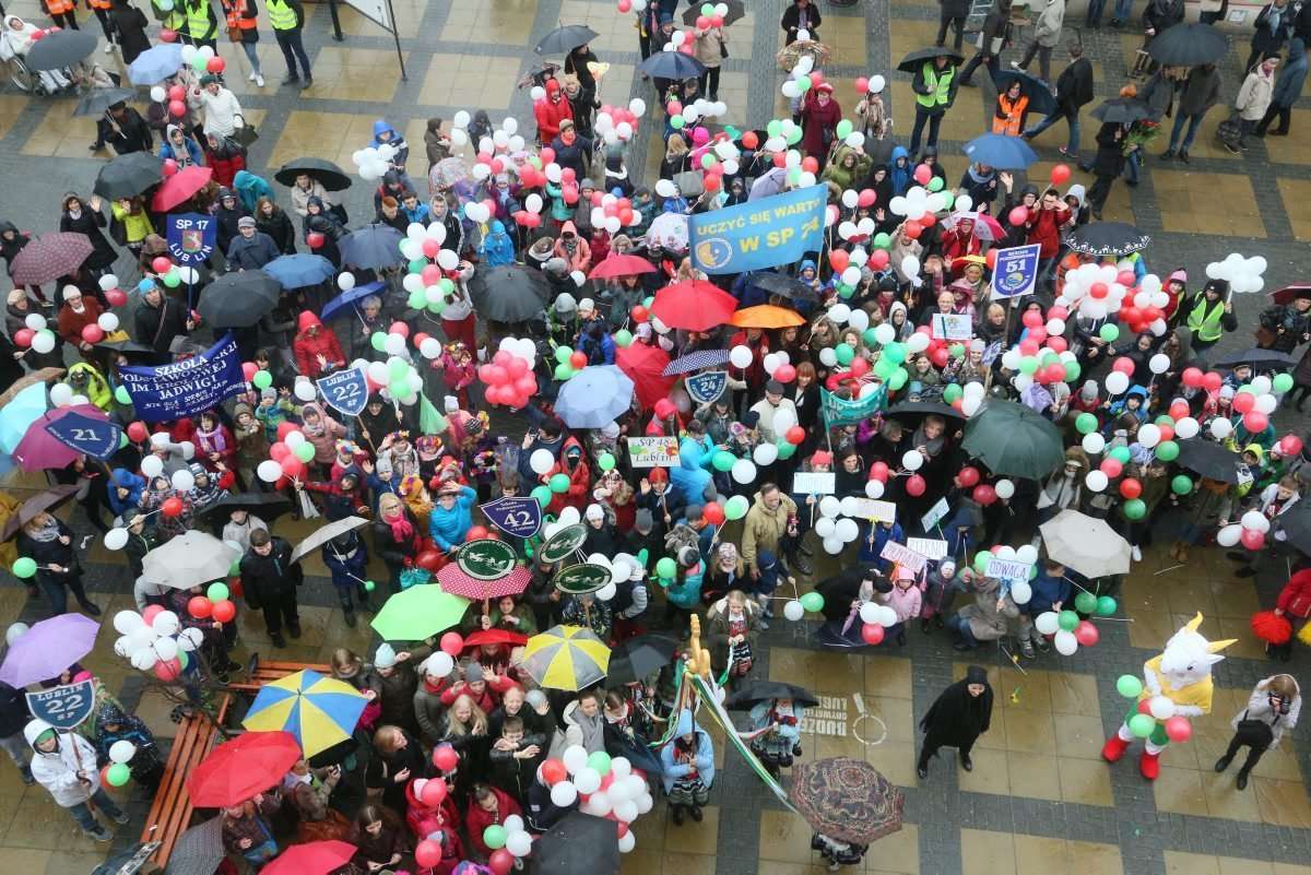 Tydzień Dialogu Międzypokoleniowego: korowód