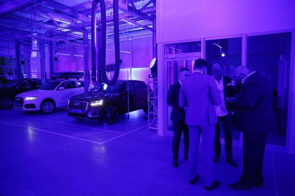  Otwarcie nowej stacji serwisowej w salonie sprzedaży samochodów Audi  (zdjęcie 13) - Autor: Maciej Kaczanowski