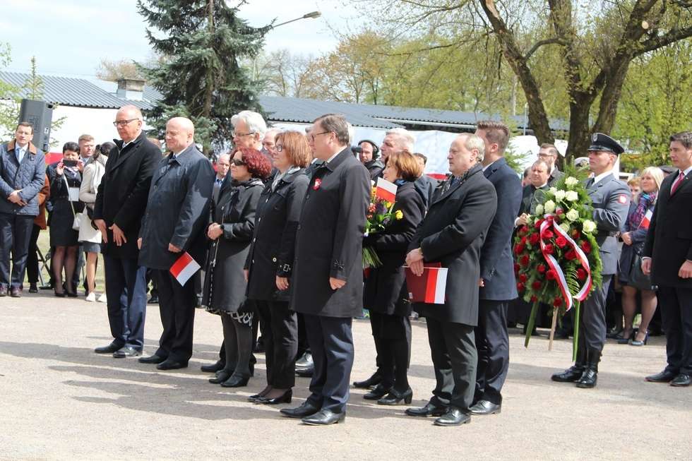  Odsłonięcie pomnika Lecha i Marii Kaczyńskich (zdjęcie 21) - Autor: Ewelina Burda