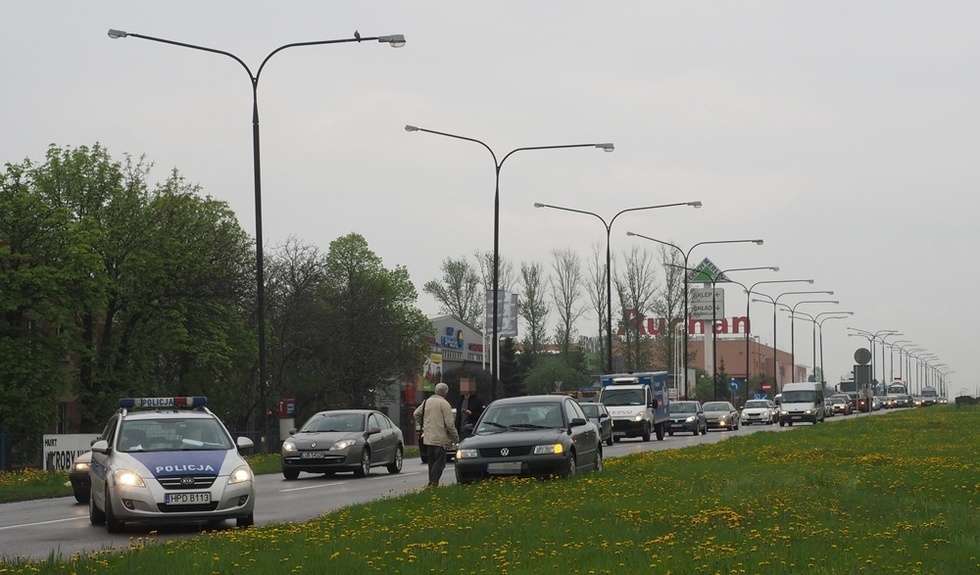  Wypadek na al. Witosa w Lublinie (zdjęcie 11) - Autor: Wojciech Nieśpiałowski