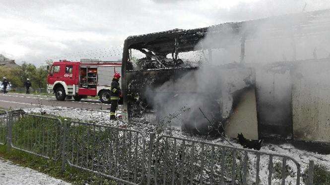 Pożar autokaru w Fajsławicach
