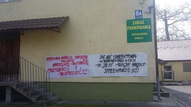 Transparenty przy RCKU w Puławach