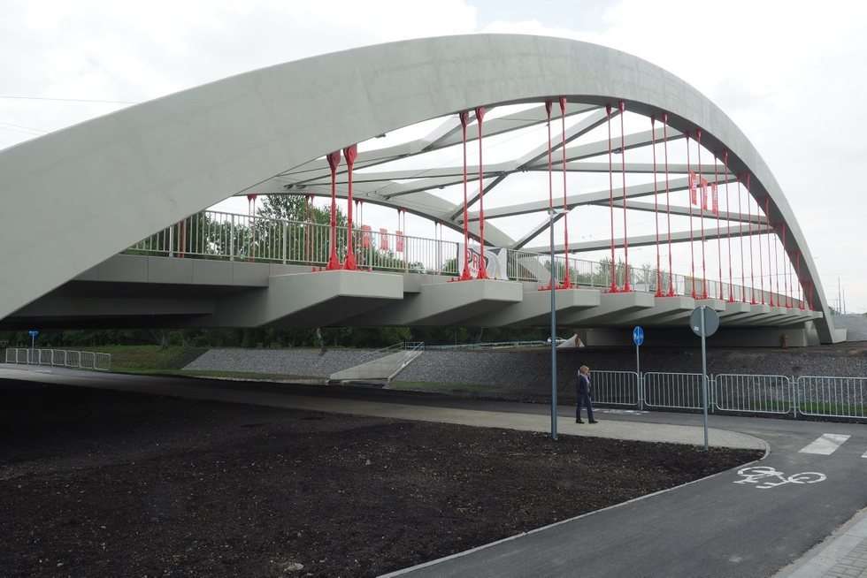  Jutro otwarcie mostu na Bystrzycy i wyremontowanej ul. Muzycznej (zdjęcie 11) - Autor: Maciej Kaczanowski