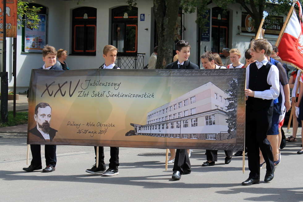  Zlot szkół, których patronem jest Henryk Sienkiewicz (zdjęcie 17) - Autor: Radosław Szczęch
