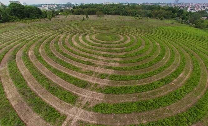 Land art na górkach czechowskich - zdjęcia z drona