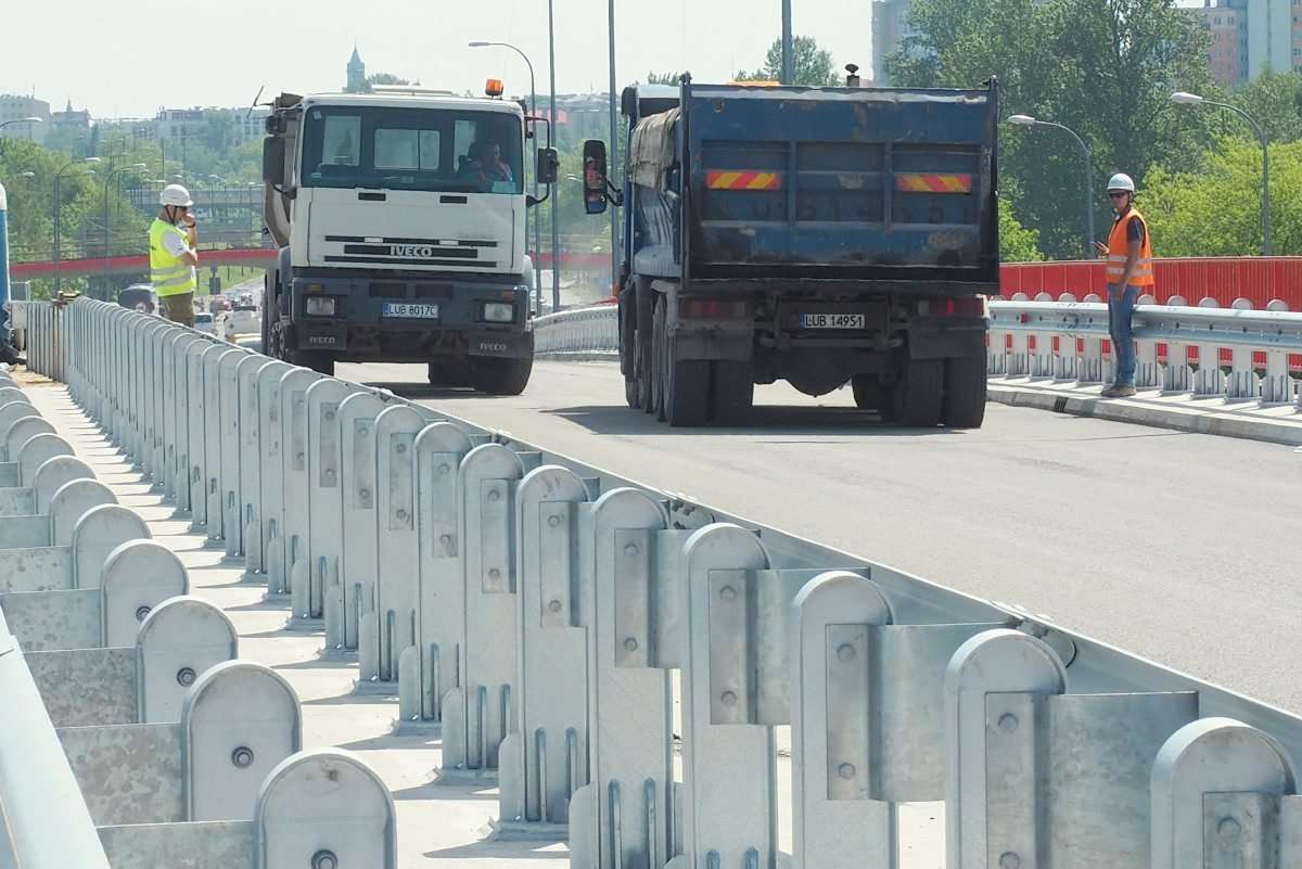 Próby obciążeniowe estakad w ciagu al. Solidarności