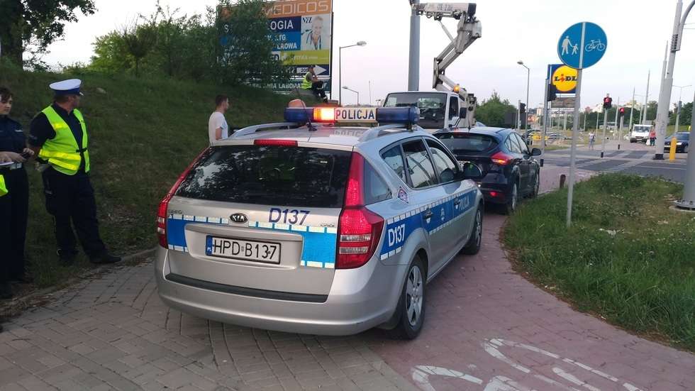  Zderzenie radiowozu i innego samochodu (zdjęcie 2) - Autor: Grzegorz Rekiel