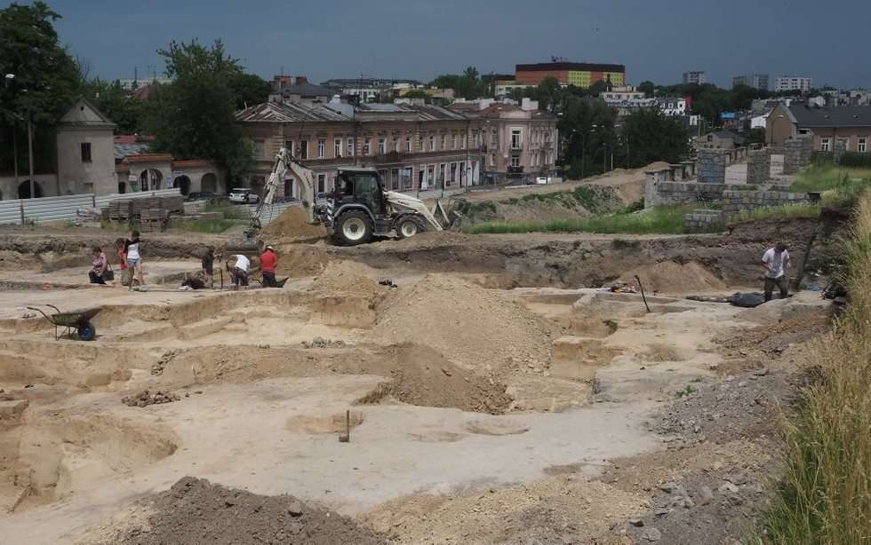  Prace archeologiczne pod Alchemią (zdjęcie 12) - Autor: Wojciech Nieśpiałowski