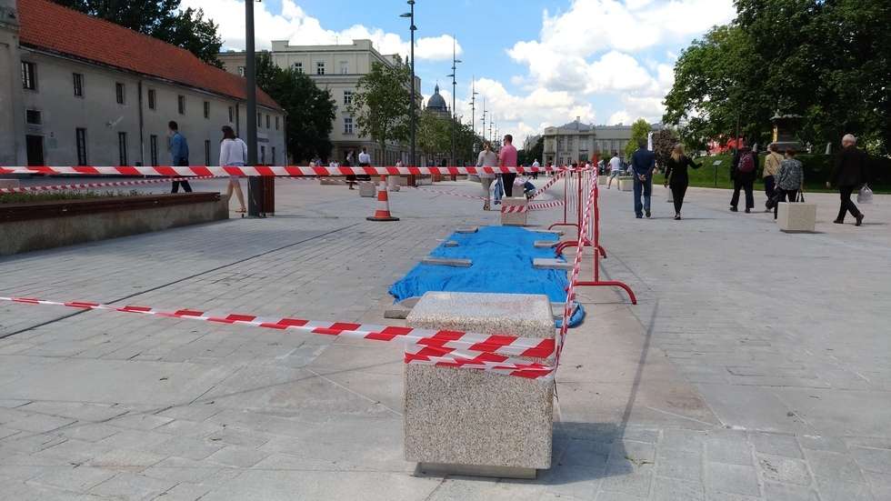  Zniszczona fontanna na placu Litewskim w Lublinie  - Autor: Daniel Drob