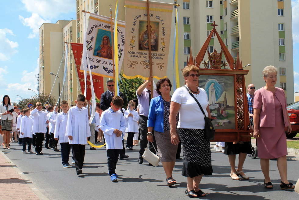  Procesje Bożego Ciała przeszły ulicami Puław (zdjęcie 24) - Autor: Radosław Szczęch