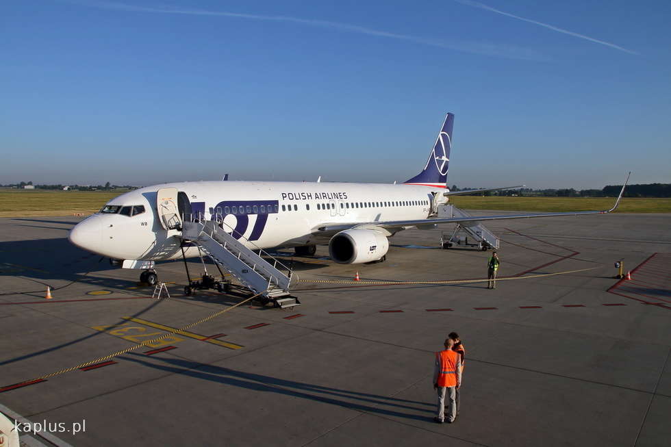  Samolot PLL LOT na lotnisku Lublin (zdjęcie 4) - Autor: KAPLUS/KRZYSZTOF WIŚNIEWSKI