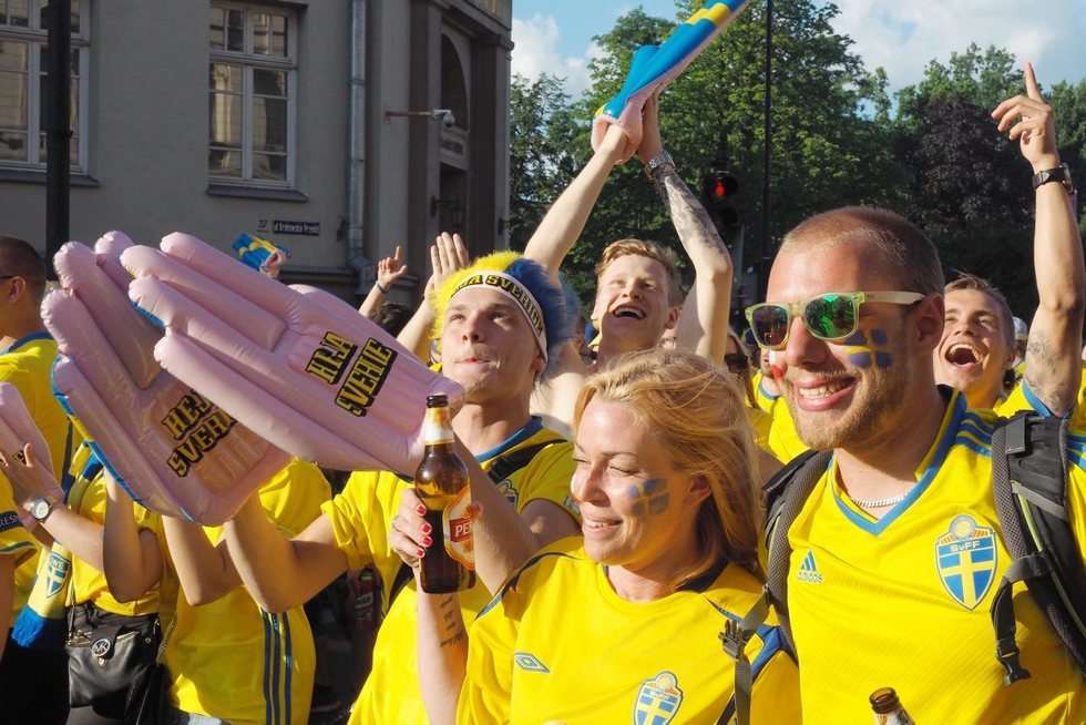  Kibice ze Szwecji bawią się w Lublinie (zdjęcie 3) - Autor: Maciej Kaczanowski