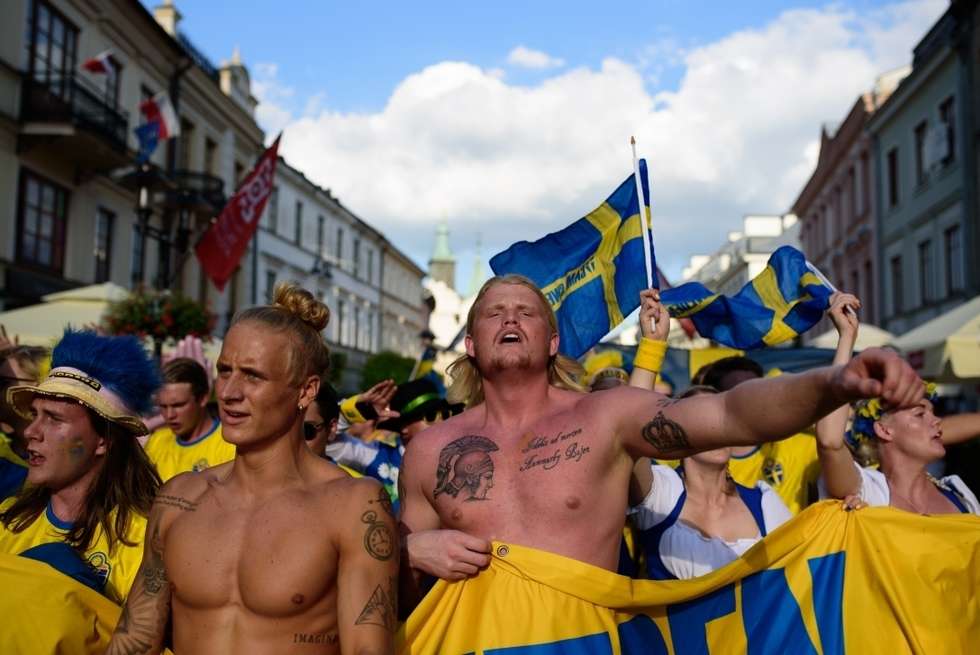  Kibice Szwecji i Polski przed meczem (zdjęcie 41) - Autor: Andrzej Mikulski