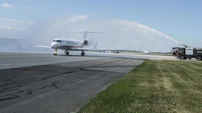 Nowy rządowy samolot Gulfstream G550 wylądował na Okęciu - Autor: ppor. Robert Suchy(CO MON)