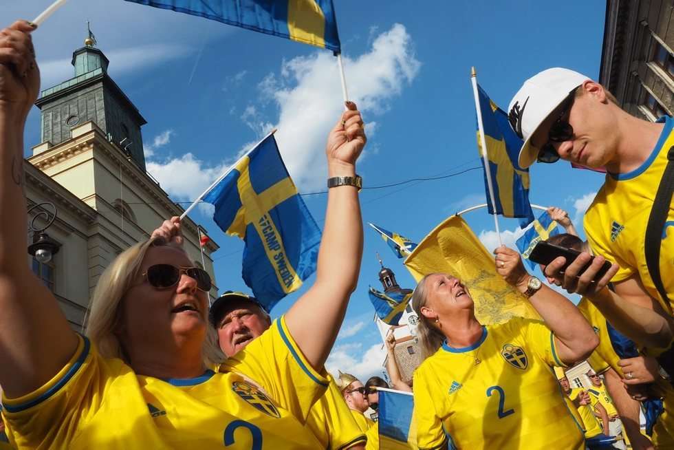   Szwedzcy kibice znów przeszli przez miasto  (zdjęcie 34) - Autor: Maciej Kaczanowski