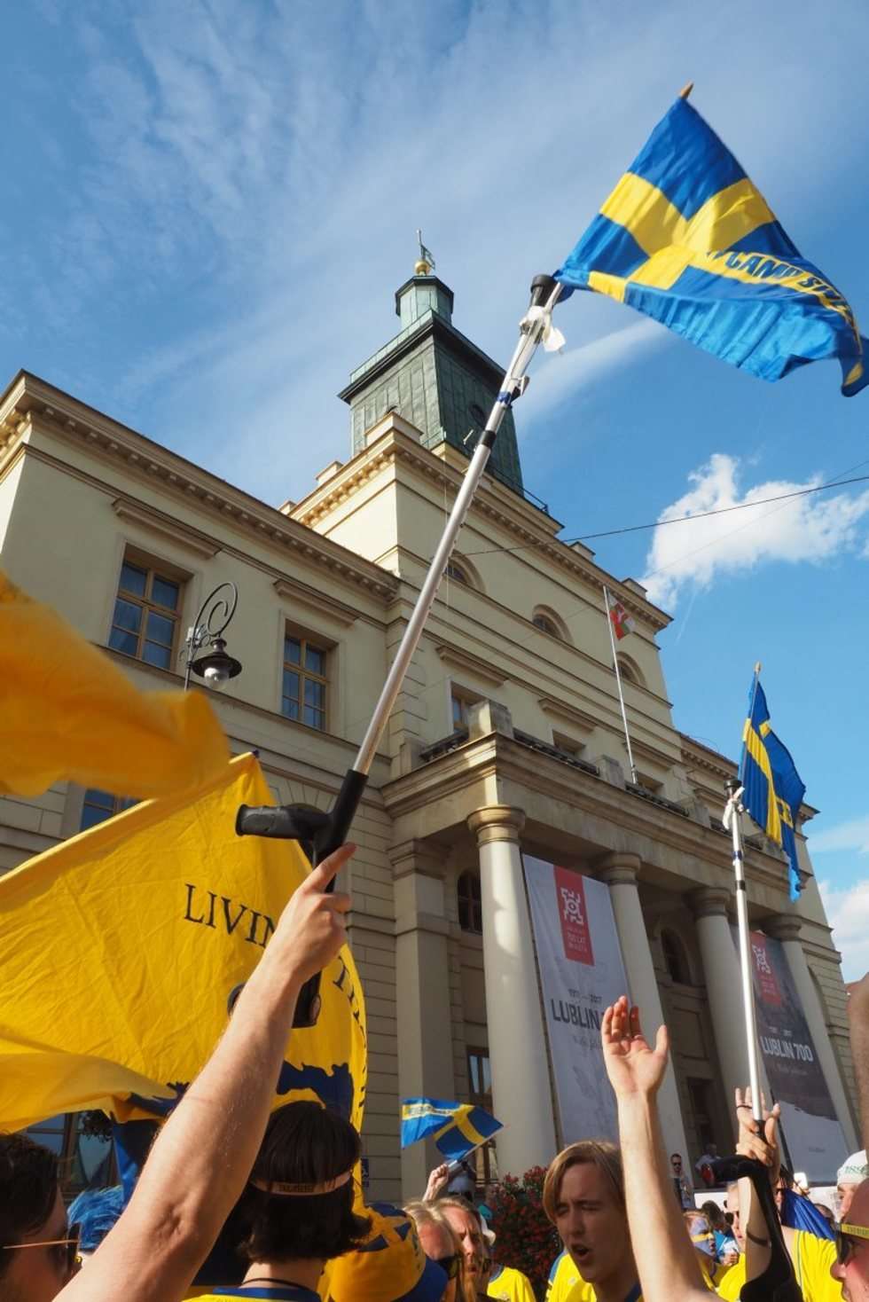   Szwedzcy kibice znów przeszli przez miasto  (zdjęcie 30) - Autor: Maciej Kaczanowski