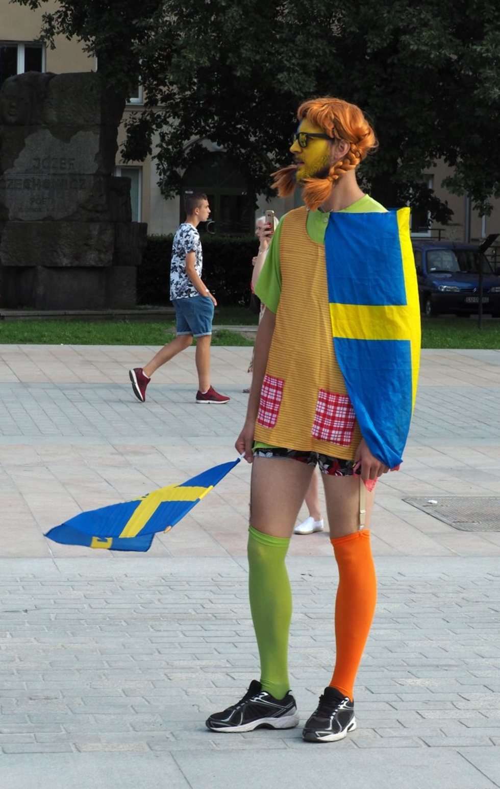   Szwedzcy kibice znów przeszli przez miasto  (zdjęcie 12) - Autor: Maciej Kaczanowski
