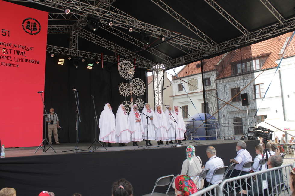  51. Ogólnopolski Festiwal Kapel i Śpiewaków Ludowych w Kazimierzu Dolnym (zdjęcie 25) - Autor: Katarzyna Gurmińska