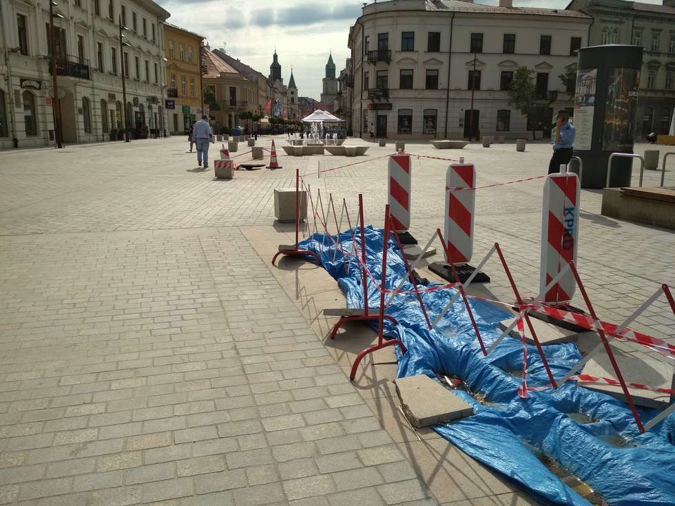  Zniszczona kolejna fontanna na pl. Litewskim  - Autor: Paweł Buczkowski