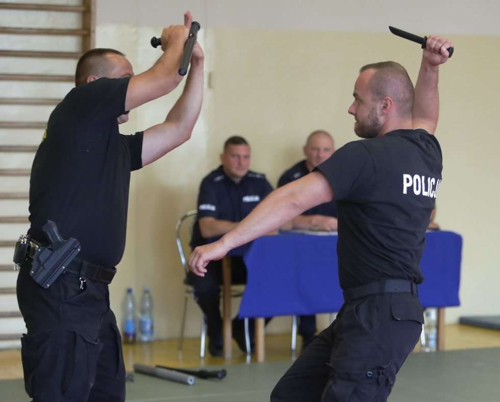 Turniej policyjnych par patrolowych (zdjęcie 3) - Autor: Maciej Kaczanowski