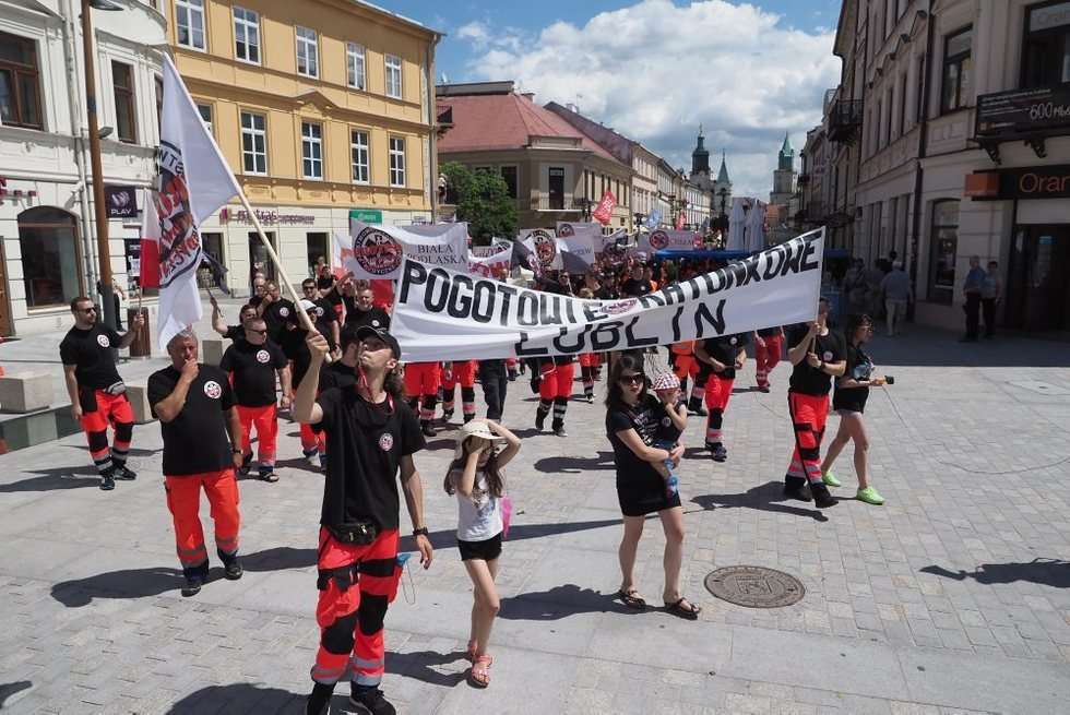  Protest ratowników medycznych w Lublinie (zdjęcie 20) - Autor: Wojciech Nieśpiałowski