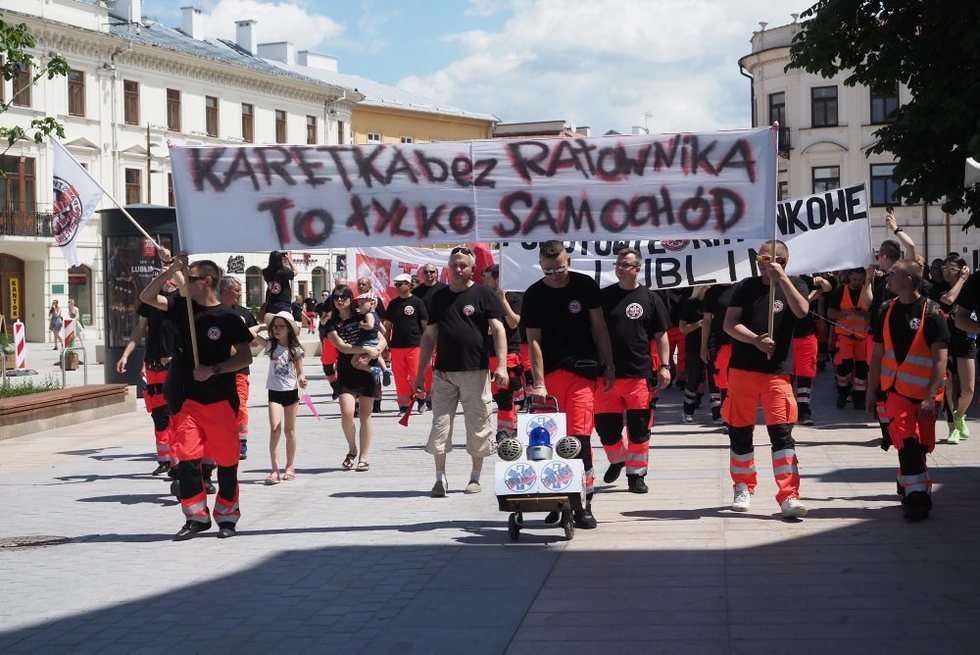  Protest ratowników medycznych w Lublinie (zdjęcie 21) - Autor: Wojciech Nieśpiałowski