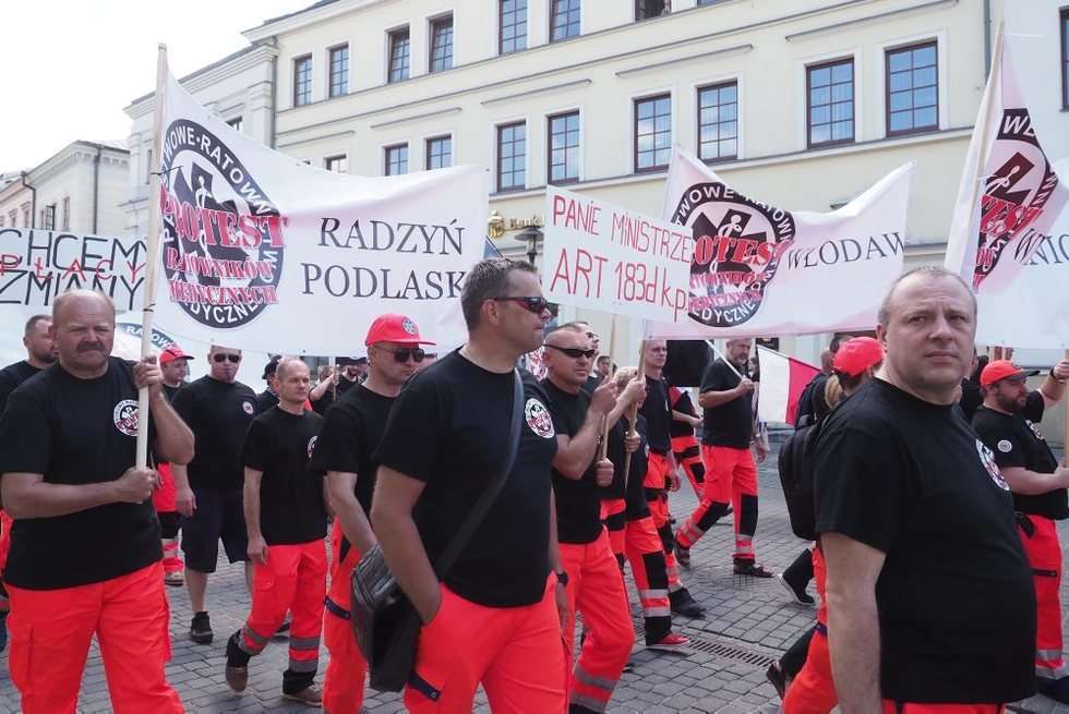  Protest ratowników medycznych w Lublinie (zdjęcie 19) - Autor: Wojciech Nieśpiałowski