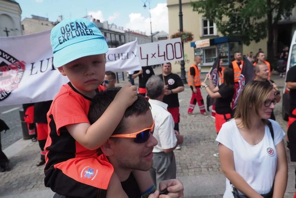  Protest ratowników medycznych w Lublinie (zdjęcie 7) - Autor: Wojciech Nieśpiałowski
