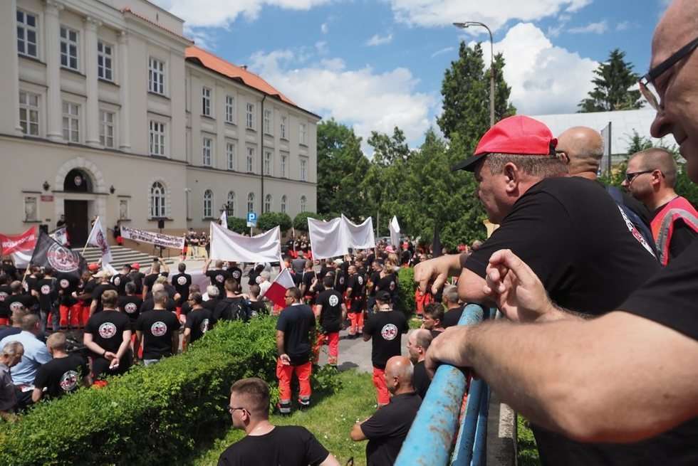  Protest ratowników medycznych w Lublinie (zdjęcie 41) - Autor: Wojciech Nieśpiałowski