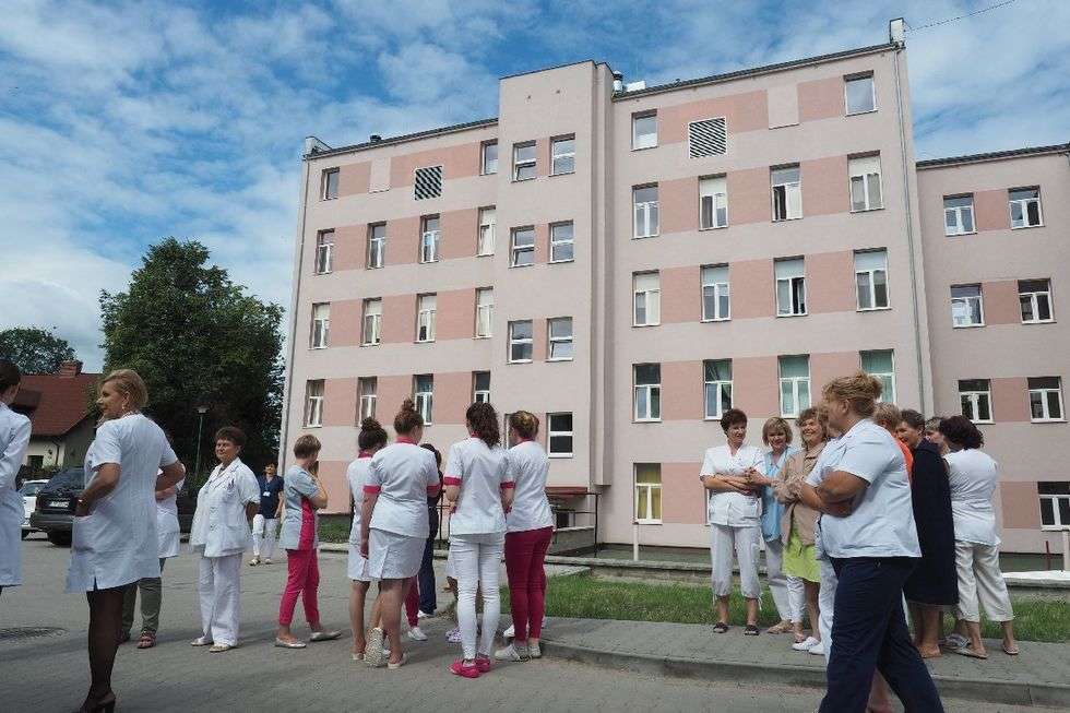  Bomba w szpitalu im. Jana Bożego w Lublinie: ćwiczenia służb ratowniczych  (zdjęcie 38) - Autor: Maciej Kaczanowski 