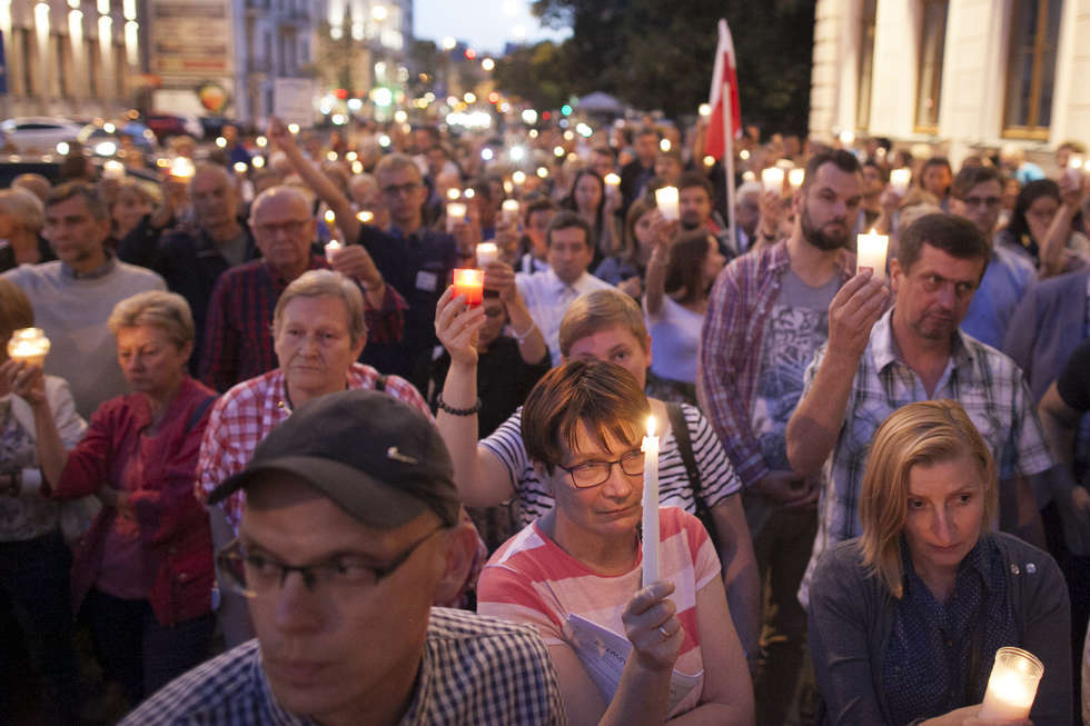  Protest przed Sądem Okręgowym w Lublinie (zdjęcie 17) - Autor: Jacek Szydłowski